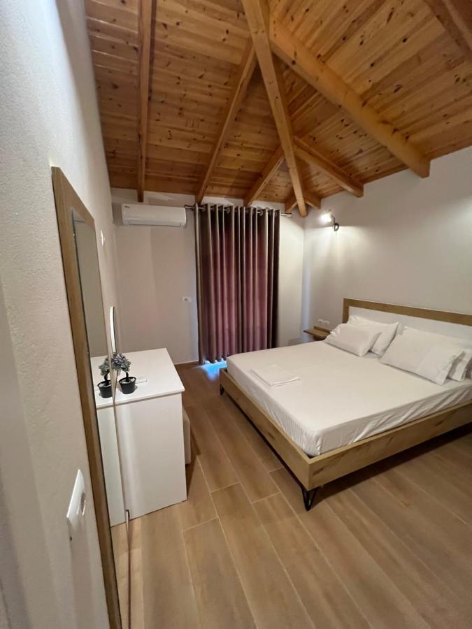 Amazing Familiar Apartments And Rooms Saranda Kültér fotó