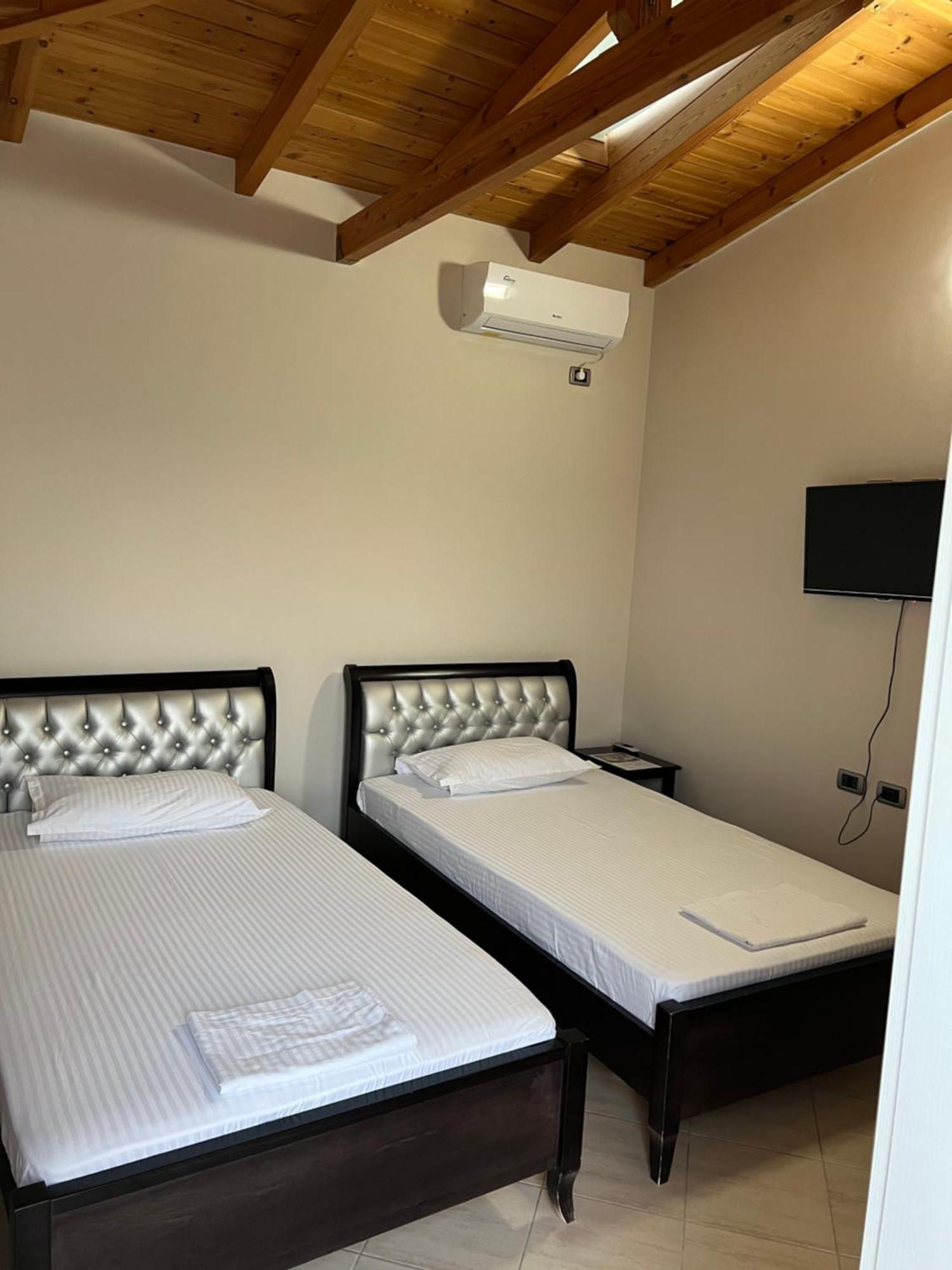 Amazing Familiar Apartments And Rooms Saranda Kültér fotó