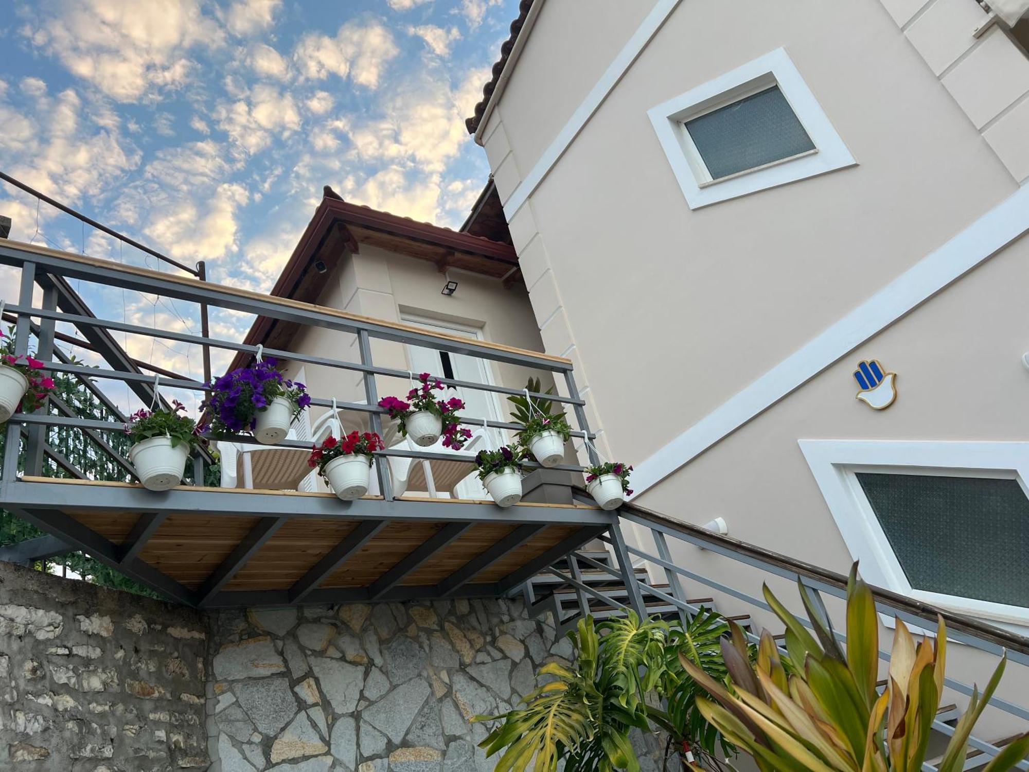 Amazing Familiar Apartments And Rooms Saranda Kültér fotó